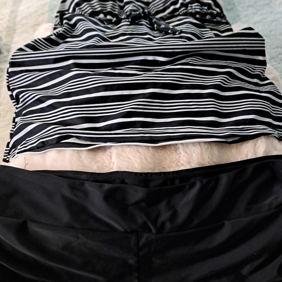 2 piece - Picture 2 of 6